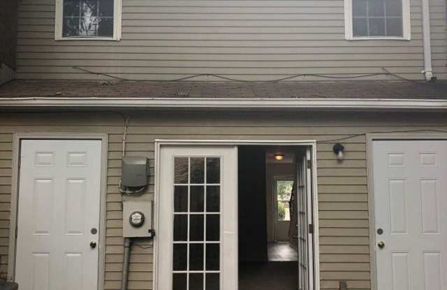 12737 Woodside Lane, Newport News - Available NOW photos photos
