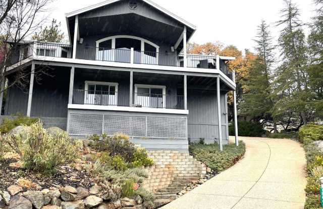 Elegant 4 bedroom 2.5 bath home, Completely Furnished photos photos