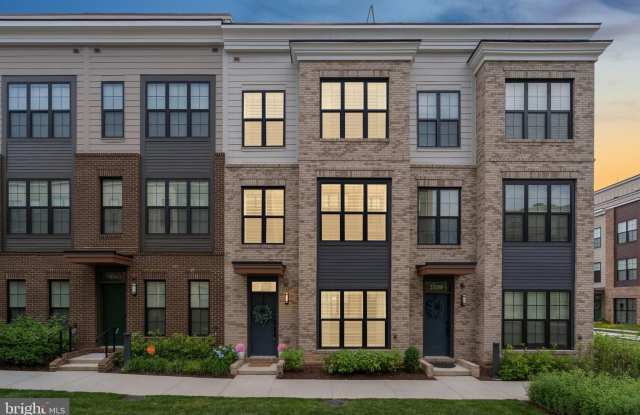 7361 BLADE Drive Gallery 2