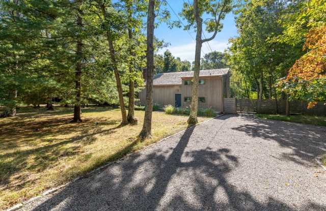 34 RUNNYMEADE DR photos photos 34 RUNNYMEADE DR photos photos