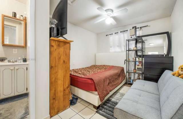 4521 SW 5th Ter photos photos 4521 SW 5th Ter photos photos