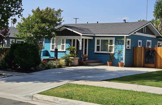 4359 Elmwood Court photos photos