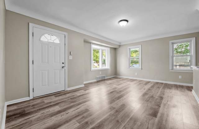 28526 Brentwood St Gallery 4