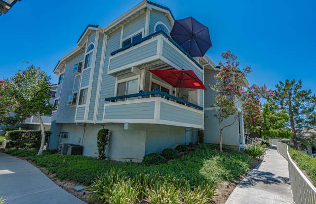 COMING SOON! 3 Bedroom Condo for rent in Canyon Country! photos photos