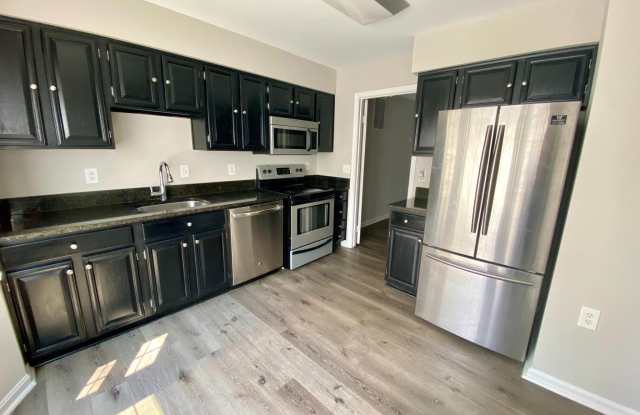 11370 CROMWELL Court Gallery 2