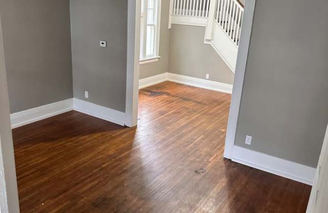 673 Parsells Ave photos photos