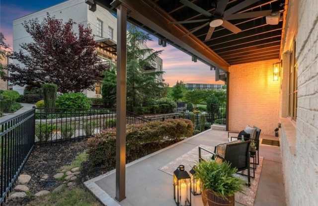 1910 Bay Line Lane NW Gallery 3