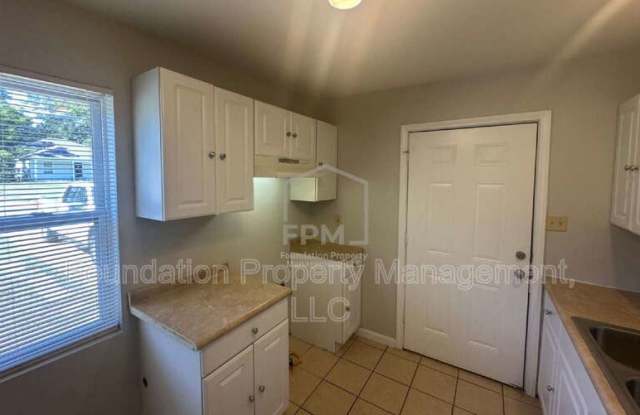 4498 Suncrest Drive Gallery 3