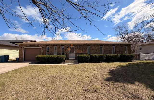 9537 Arthur Street photos photos