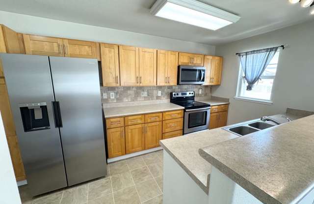 Rarely available 3/2.5 townhome in Kapolei! photos photos