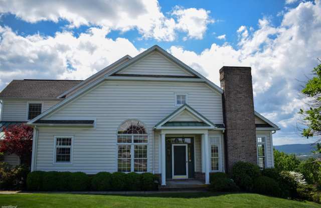 1106 Tennyson Close - 1106 Tennyson Close, Moosic, PA 18507