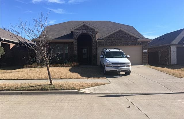 2015 Carriage Road - 2015 Carriage Road, Kaufman County, TX 75126