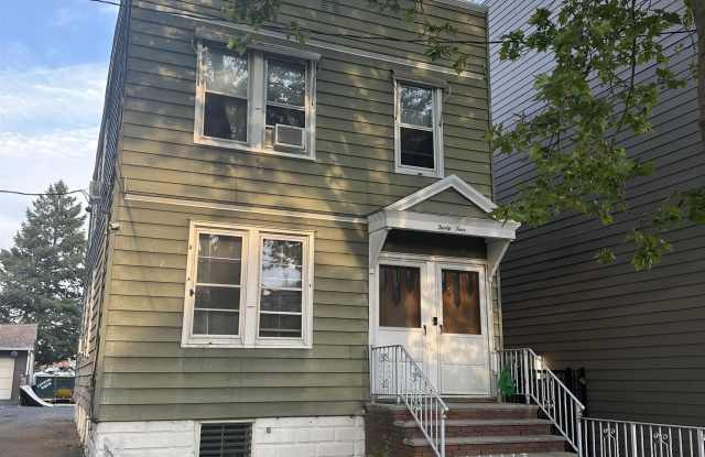 34 HUMPHREY AVE photos photos