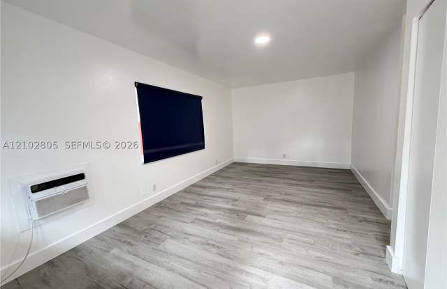 2333 SW 17th Ave Gallery 2