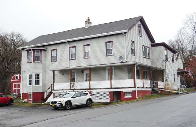 19 Main Street unit: 4 photos photos