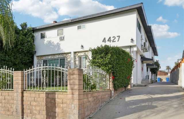 4427 Camero Avenue photos photos