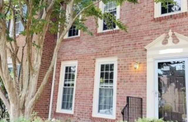 10443 RED GRANITE Terrace Gallery 1