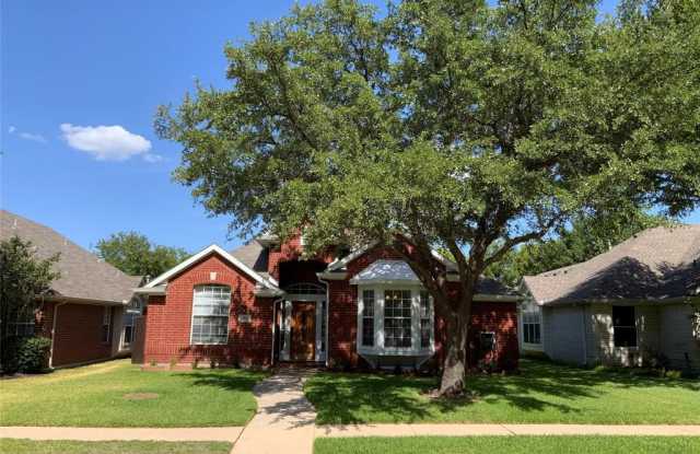 303 Parkhurst Lane - 303 Parkhurst Lane, Allen, TX 75013
