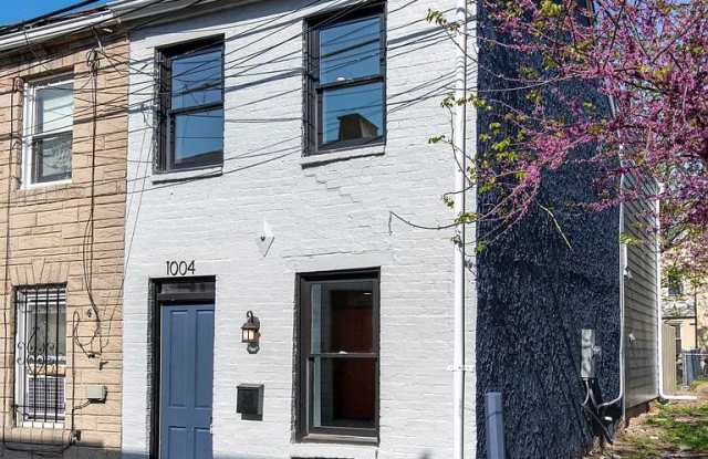 1004 Creek Aly - 1004 Creek Alley, Baltimore, MD 21230