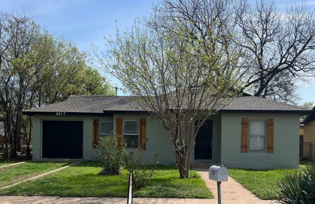 UPDATED! 2 bedroom 2 bath photos photos