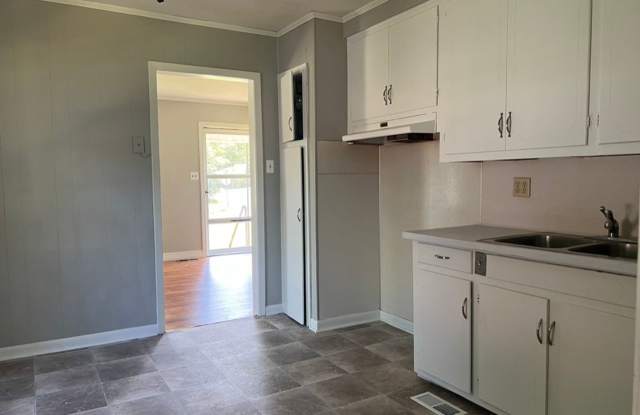 2/1 in Arkadelphia - 2304 Pine Street, Arkadelphia, AR 71923