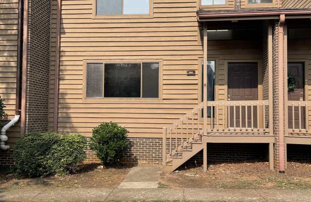 146 Harvest Dr - 146 Harvest Drive, University of Virginia, VA 22903