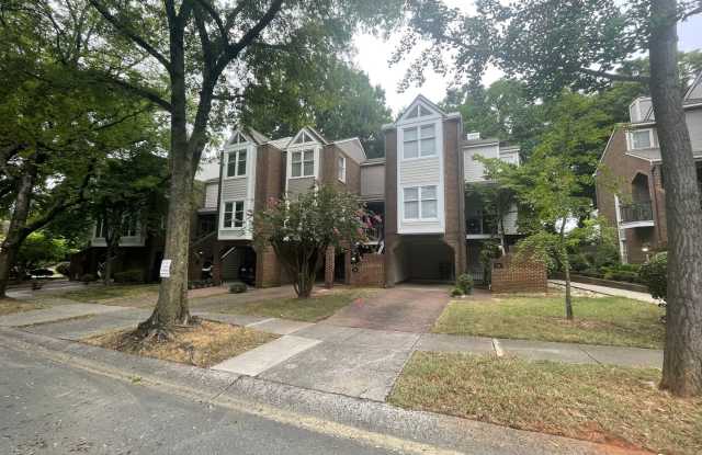 Welcome to this stunning 3-bedroom, 2-bathroom Condominium located in the vibrant city of Charlotte, NC photos photos