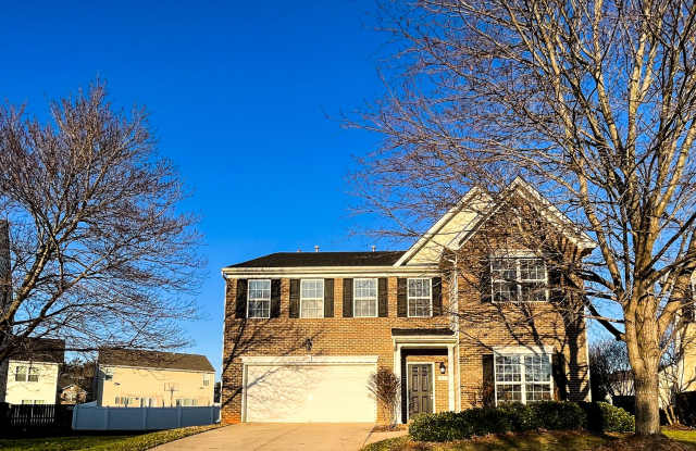 Gorgeous 4 Bedroom, 2 1/2 Bathroom Home in High Point - 3717 Lexham Court, High Point, NC 27265