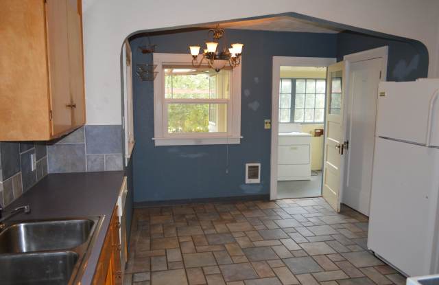Spacious 2 bedroom in Tacoma Gallery 4