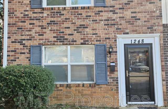 1248 Grove Park Lane - 1 photos photos