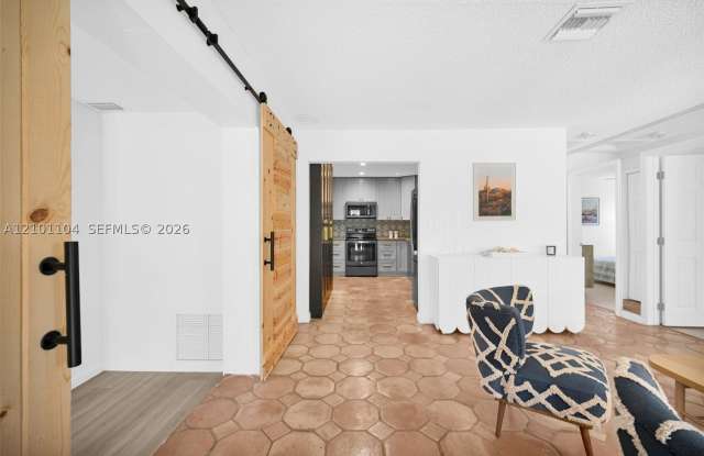 121 NW 55th St Gallery 3