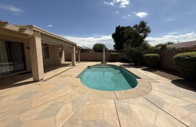 14577 W Merrell -- photos photos
