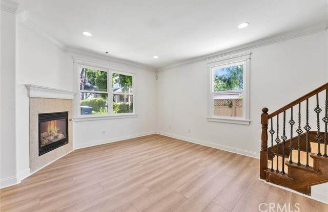1590 Locust Street Gallery 1