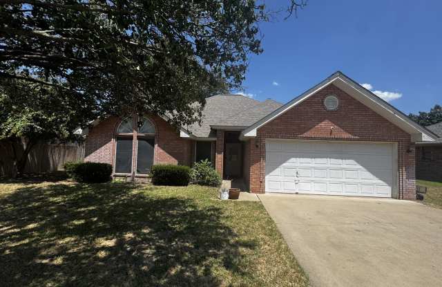1449 Oakwood Drive Gallery 2
