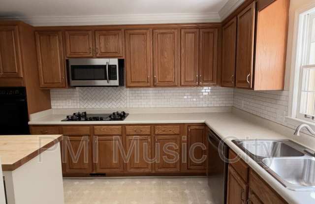 7229 Green Meadows Ln Gallery 4