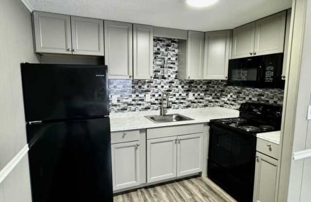 3601 Rose Road Gallery 2