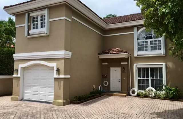 2823 Day Avenue photos photos