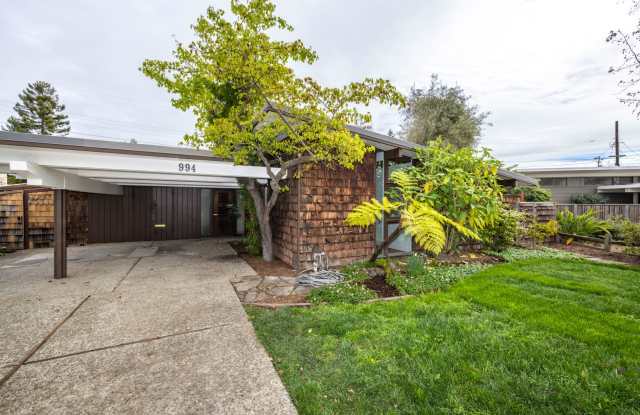 Newly Updated 4 Bed, 2 Bath Eichler w/ AC! photos photos