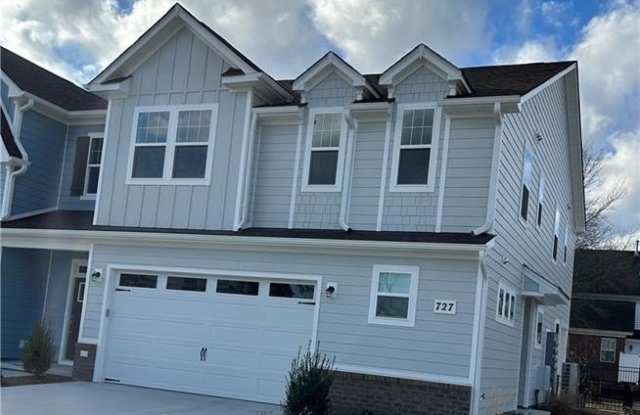 727 Flatrock Lane photos photos