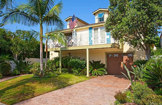 814 D Ave - 814 D Avenue, Coronado, CA 92118