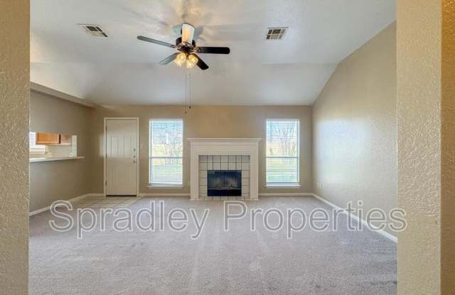 4612 Stone Pointe Dr Gallery 2