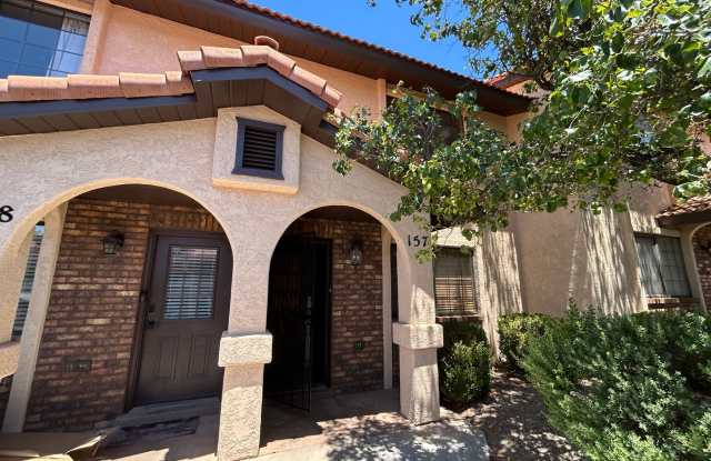 Available Now! - 2 Bed, 1.5 Bath with great community amenities and new kitchen appliances photos photos