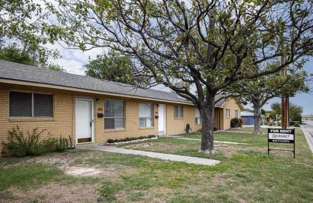 706 W 10th photos photos