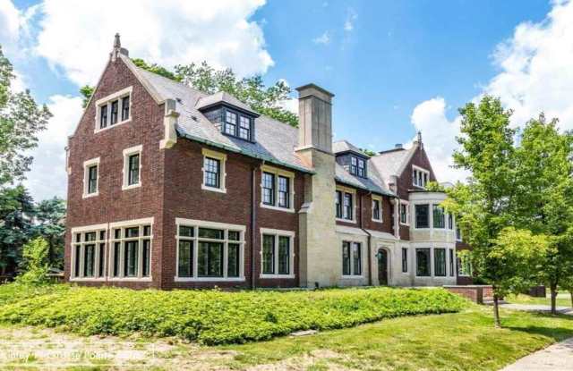 43 Mckinley Pl Gallery 2