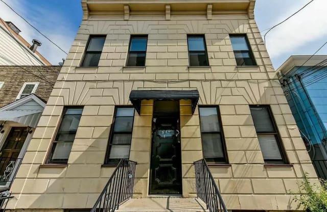 512 21ST ST - 512 21st Street, Union City, NJ 07087