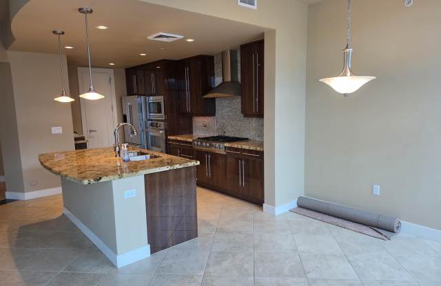 140 E RIO SALADO Parkway Gallery 3