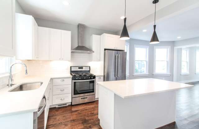 Gorgeous Brookland Townhouse | 4200 sqft 6 Bd 3.5 bth | Yard | 3 Porches photos photos