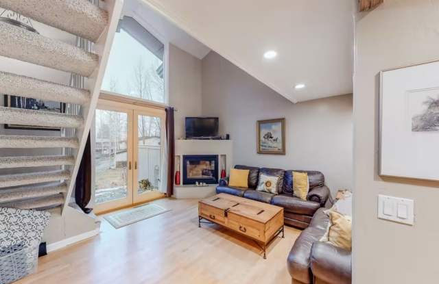 4708 East Meadow Drive photos photos