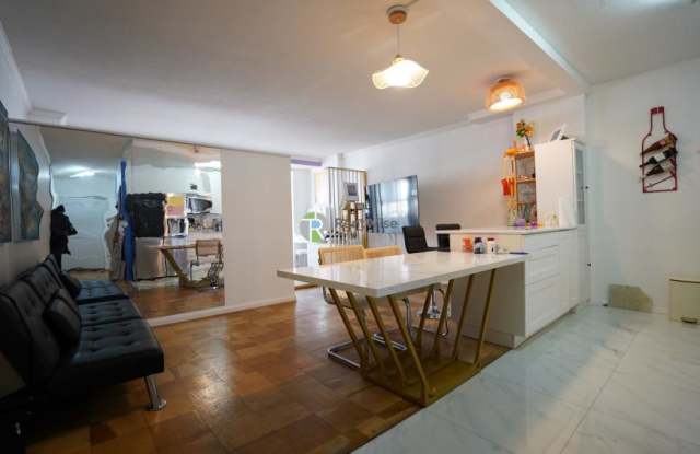 6 Whittier Pl. - 6 Whittier Place, Boston, MA 02114