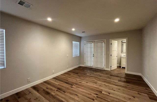 6427 Gaviota Avenue photos photos